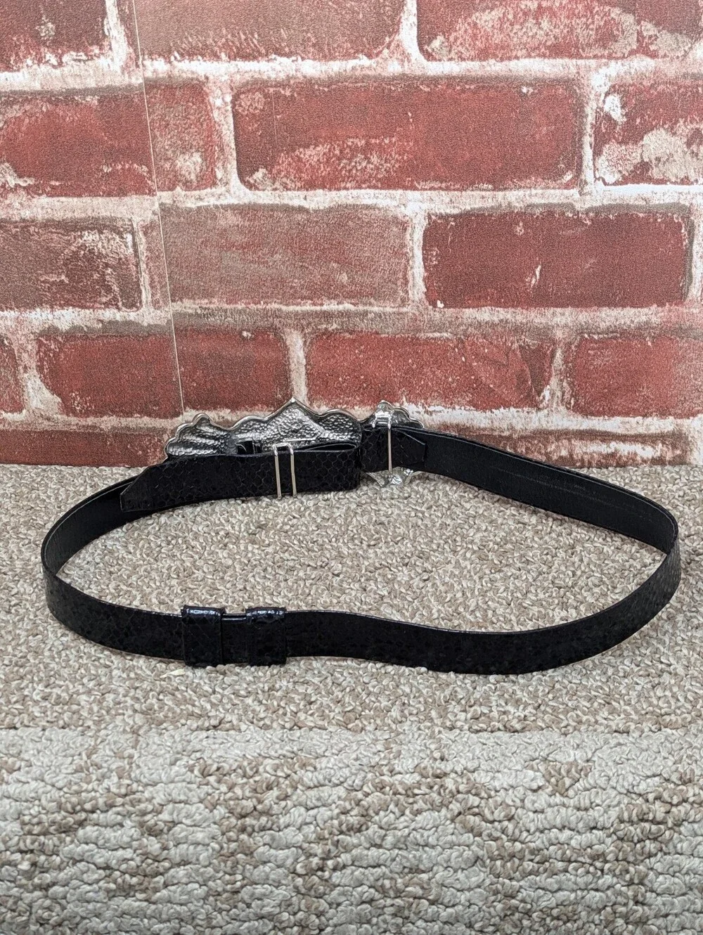 Alexis Kirk Vintage Black Genuine Snakeskin Leather Sculptural Belt 32